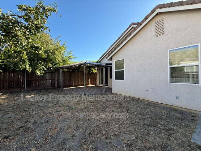 Building Photo - 3108 Tintorera Way