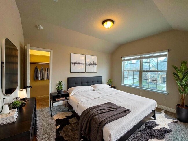 Building Photo - 433 Mistflower Springs Dr