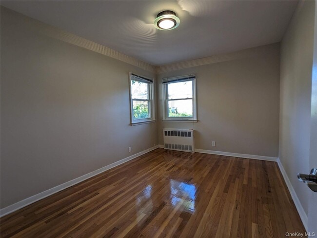 Building Photo - 251-16 Gaskell Rd