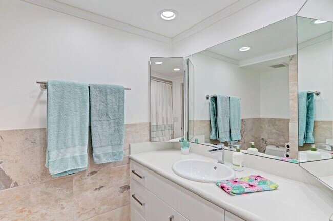 Building Photo - 318 Brackenwood Cir