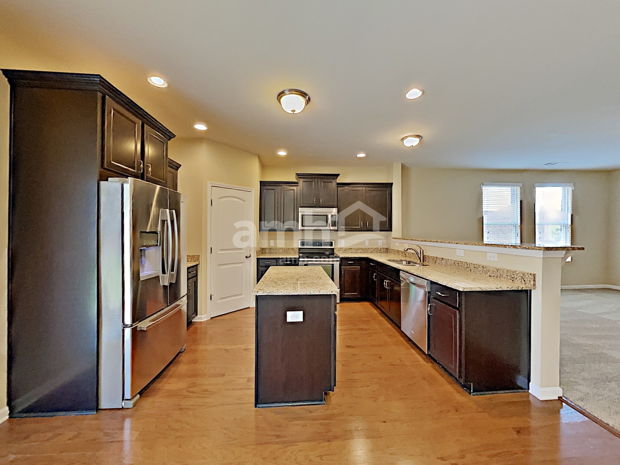 Building Photo - 207 S Dunnwood Ln