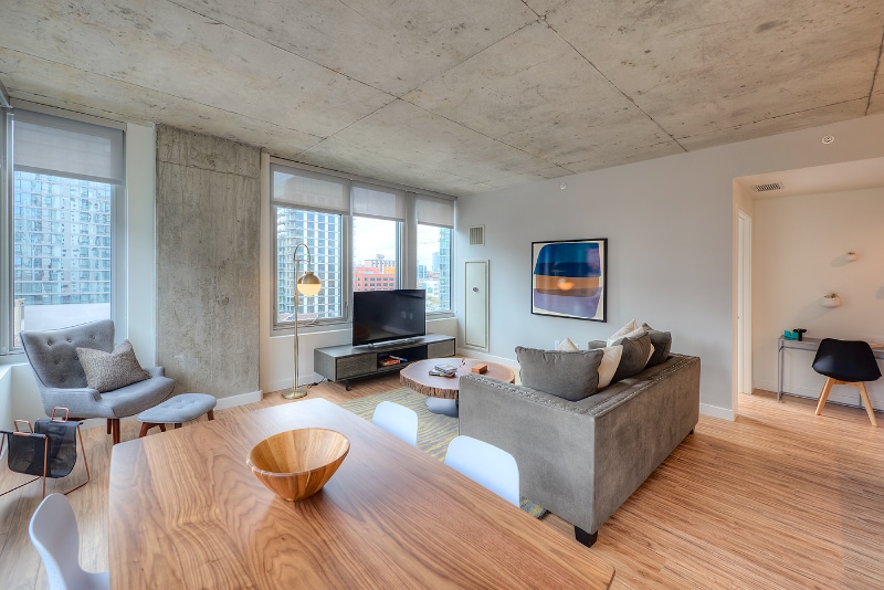 Building Photo - 175 N Desplaines St