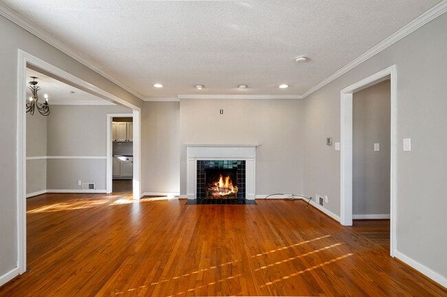 Building Photo - Cute 3 bedroom, 1 bath house in Homewood!