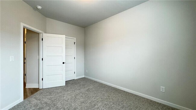 Building Photo - 5343 Milford Dr