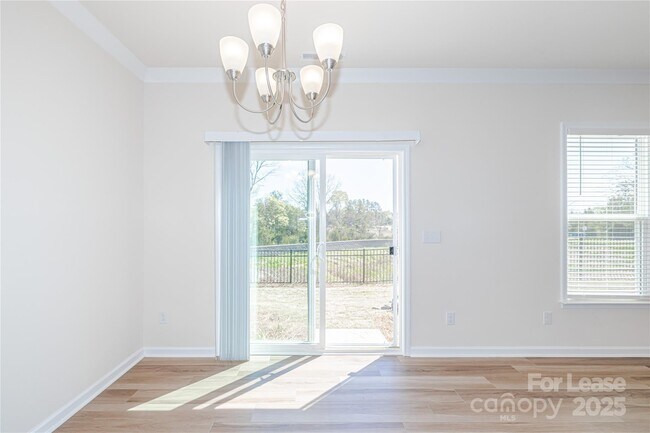 Building Photo - 23018 Clarabelle Dr