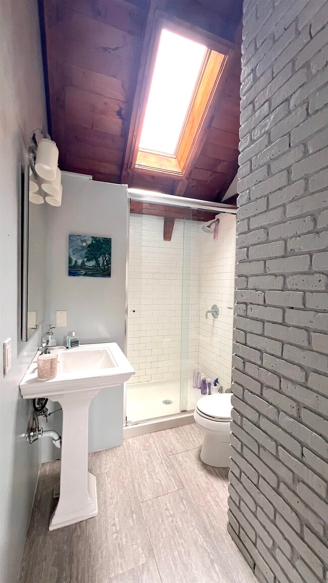 Building Photo - 190 Scallop Dr