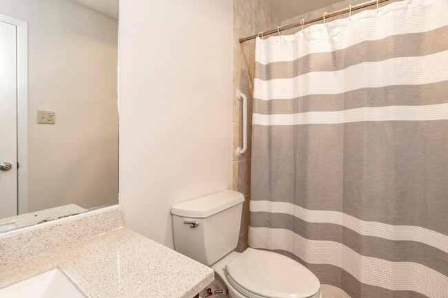Building Photo - 8930 Manion Dr