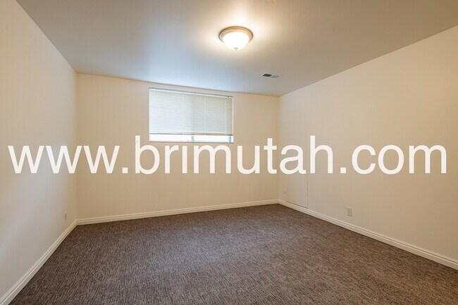 Building Photo - 1418-1426 S. 1100 E. - 10N