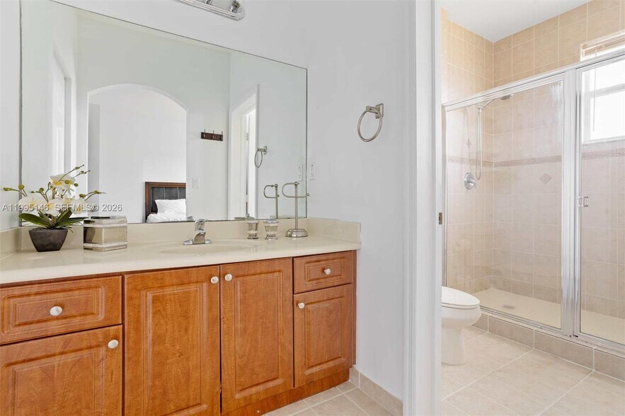 Building Photo - 970 SW 144th Ave