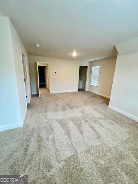Building Photo - 600 Rosehill Ln SW