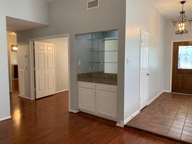 Building Photo - 3111 Lazy Brook Dr