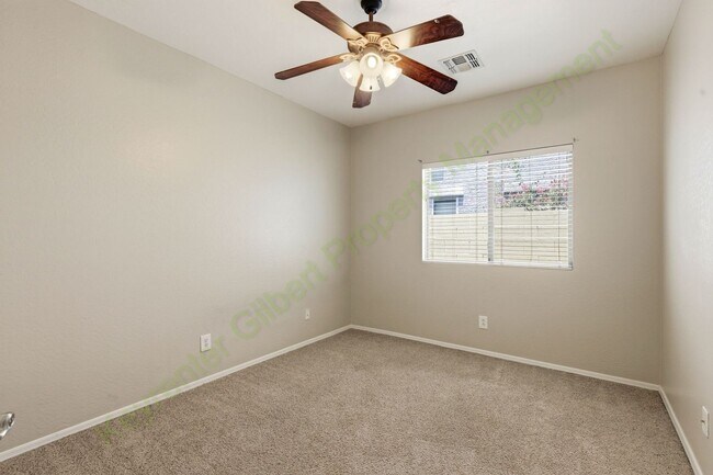 Building Photo - 35734 N Zachary Rd