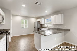 Building Photo - 10538 Legacy Cv