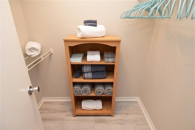 Building Photo - 10265 Gandy Blvd N