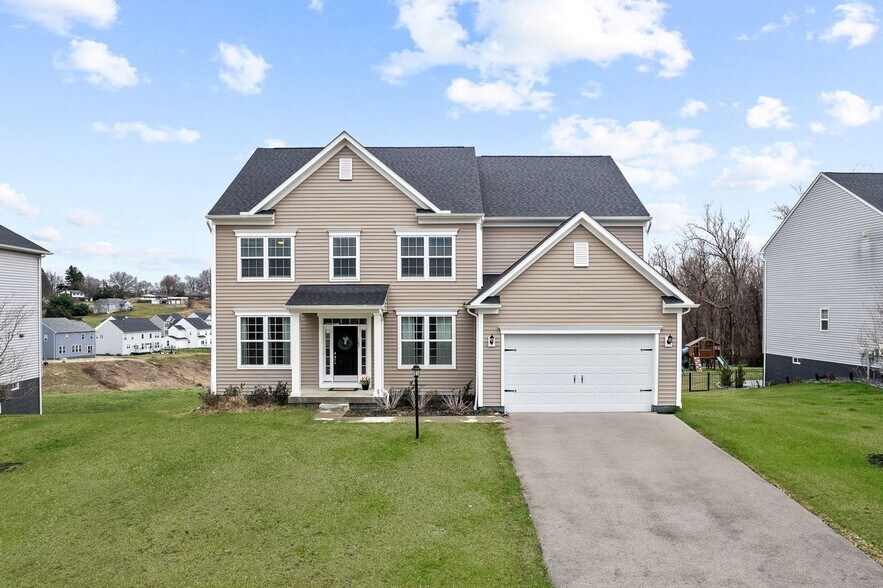 Primary Photo - 107 Vly Vw Dr