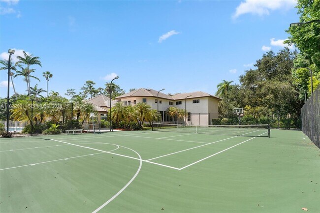 Building Photo - 6190 SW 102nd St