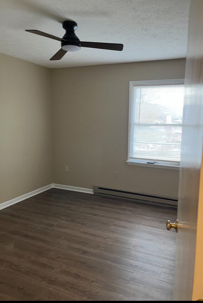 Building Photo - 368 Lee St