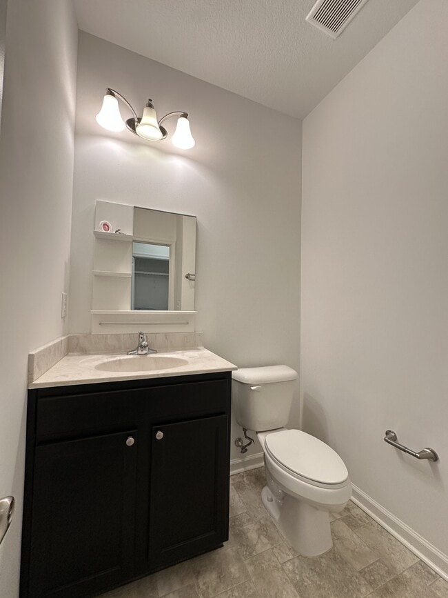 Building Photo - 2802 Rowling Wy