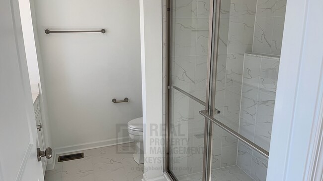 Building Photo - Brand New Townhouse in Cranberry!