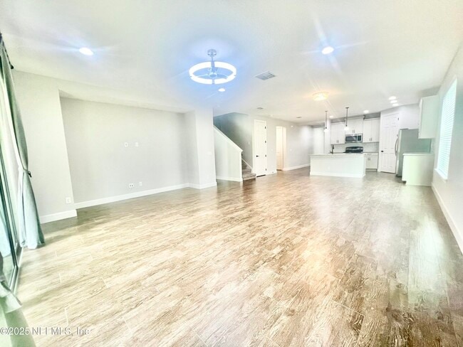 Building Photo - 242 Orchard Ln