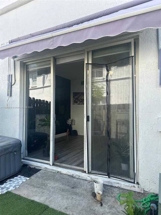 Building Photo - 4226 SW 156th Ave