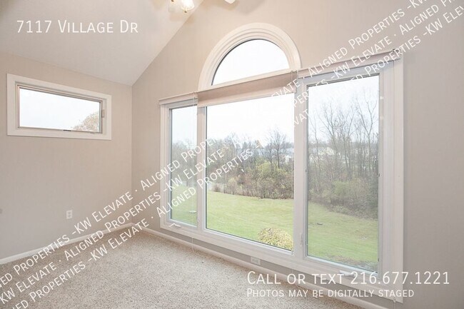 Building Photo - 7117 Village Dr