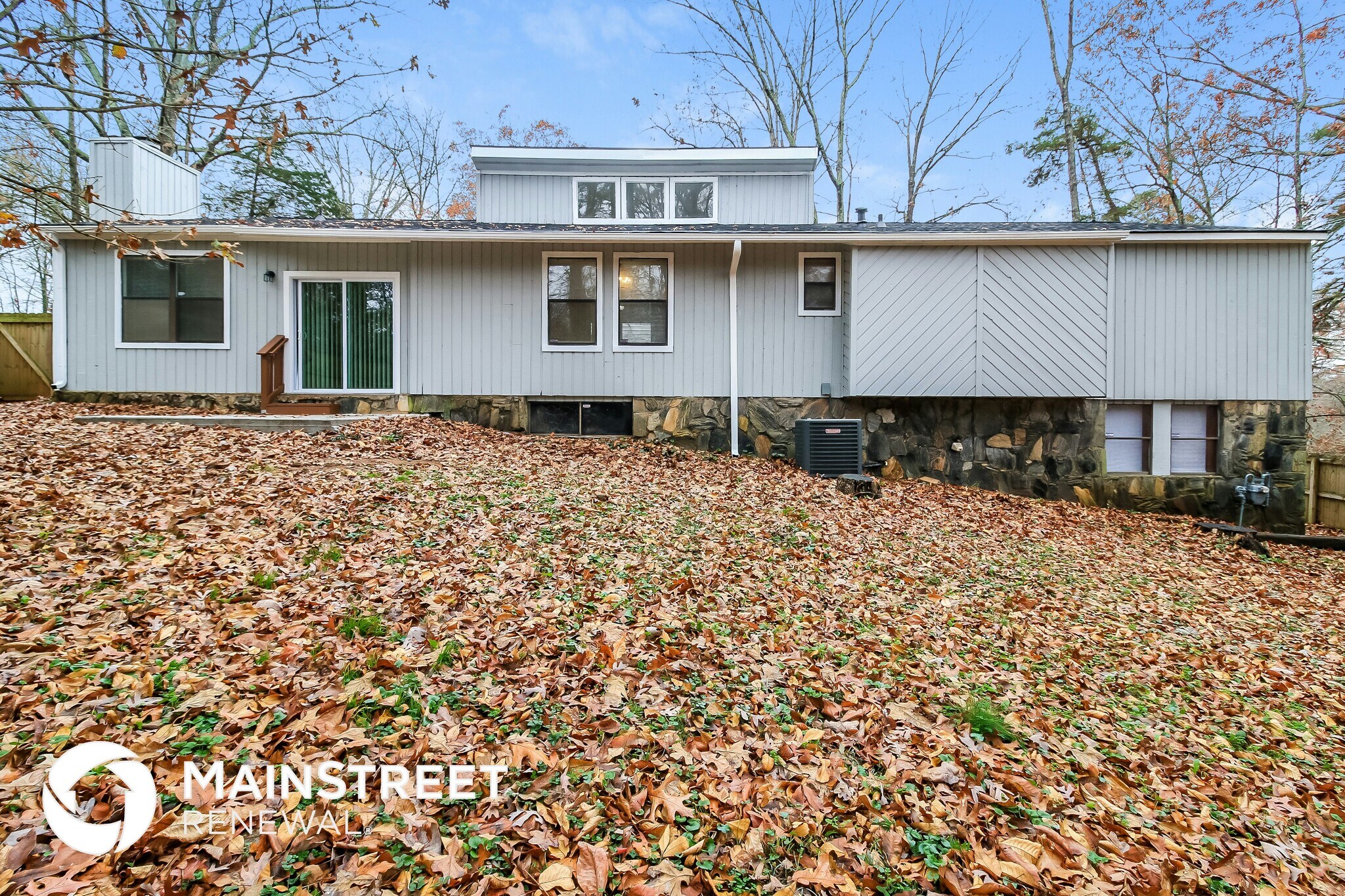 Building Photo - 6717 Knollwood Cir