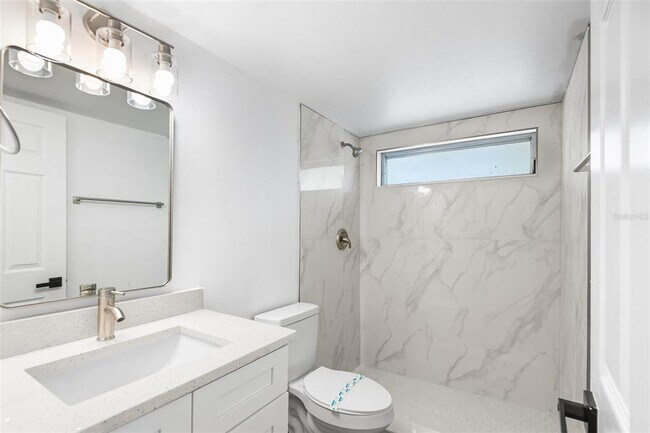 Building Photo - 555 62nd St S