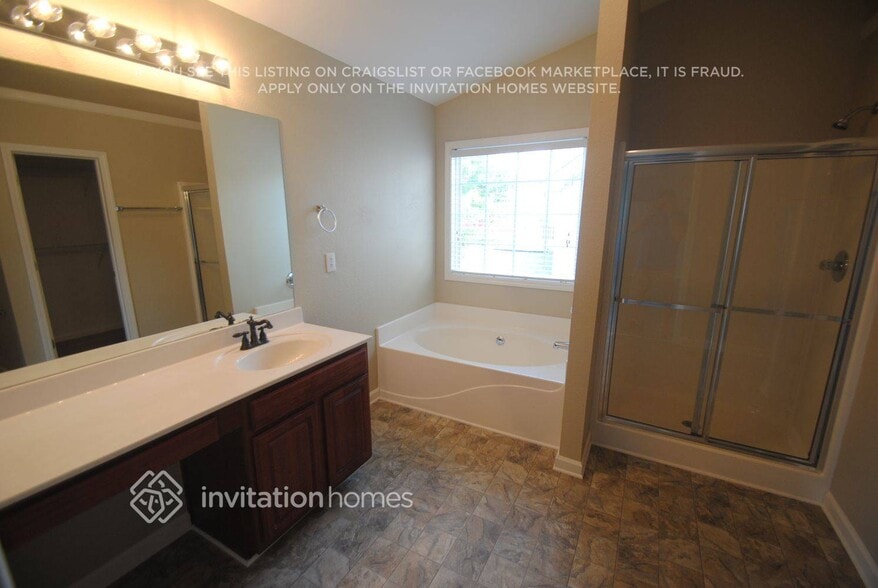 Building Photo - 6685 White Walnut Way