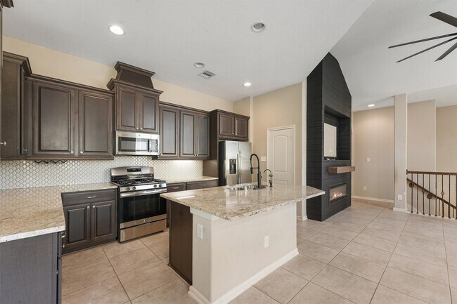 Building Photo - 130 Biltmore Loop