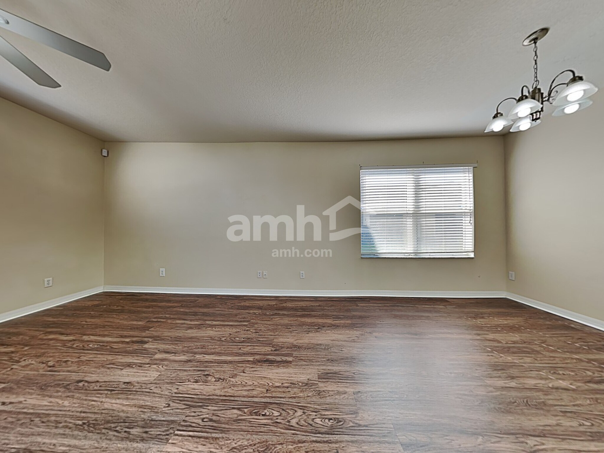 Building Photo - 3403 Berry Blossom Ln