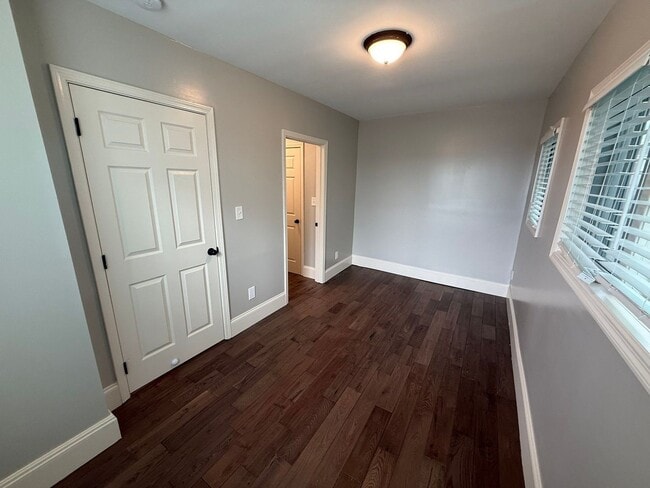 Building Photo - 708 Morgan St