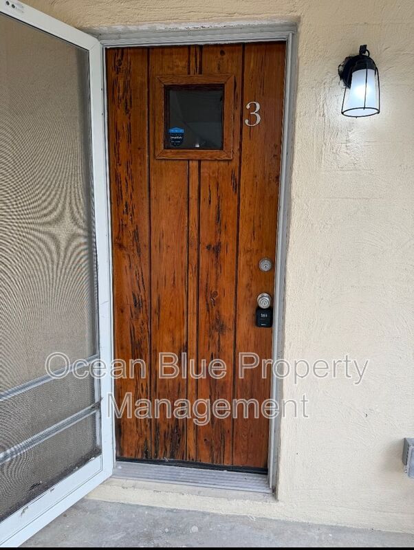 Building Photo - 664 76th Ave