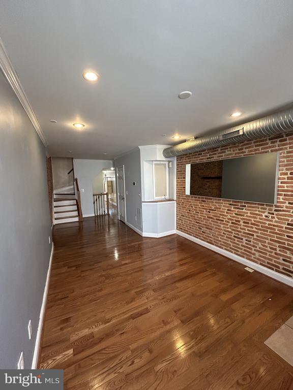 Building Photo - 113 N Bradford St