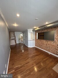 Building Photo - 113 N Bradford St