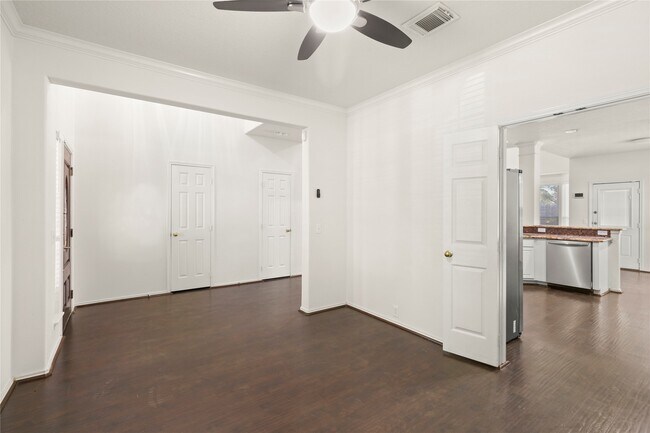 Building Photo - 20510 Pioneer Bend Ct