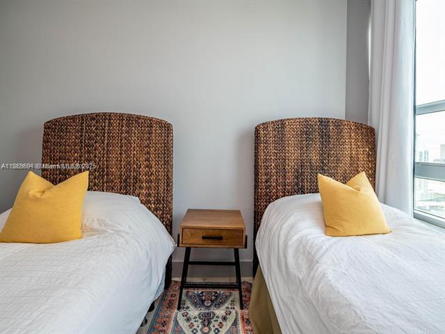 Building Photo - 950 Brickell Bay Dr