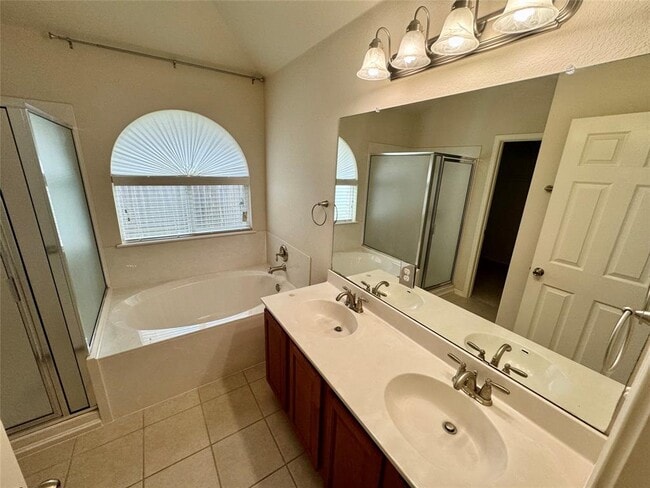 Building Photo - 2209 Christoff Loop