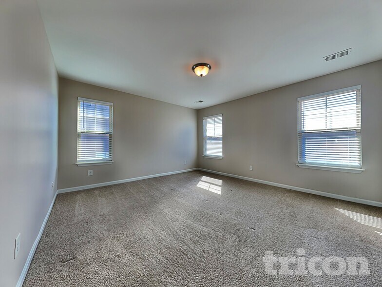 Building Photo - 539 Branch Wood Dr
