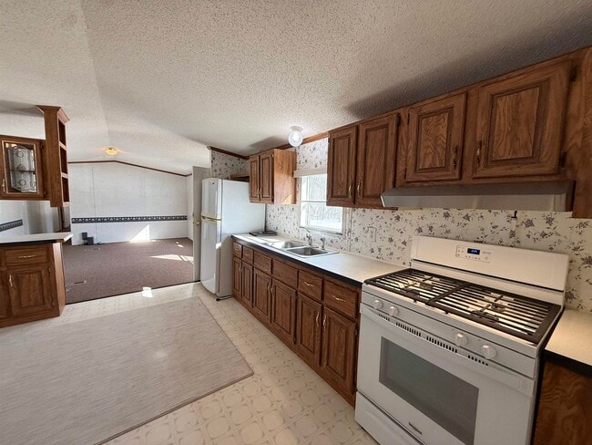 Building Photo - 531 Daniel Webster Hwy