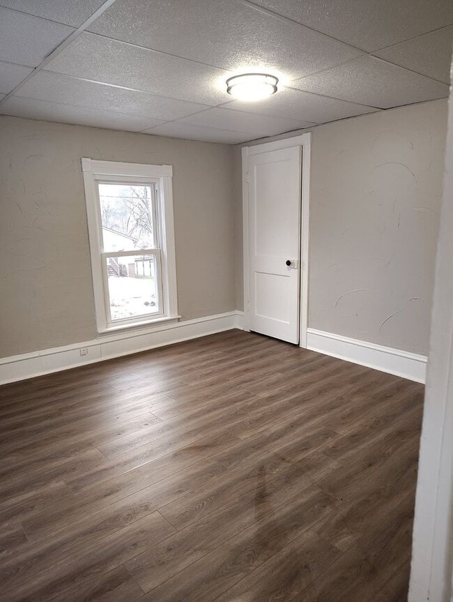 Building Photo - Beautiful 4 Bed/ 2 Bath House for Rent