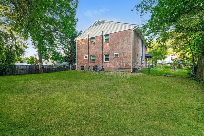 Building Photo - 1023 Berkeley St