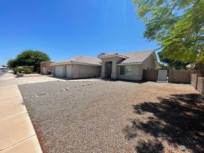 Building Photo - 4831 W 29th St