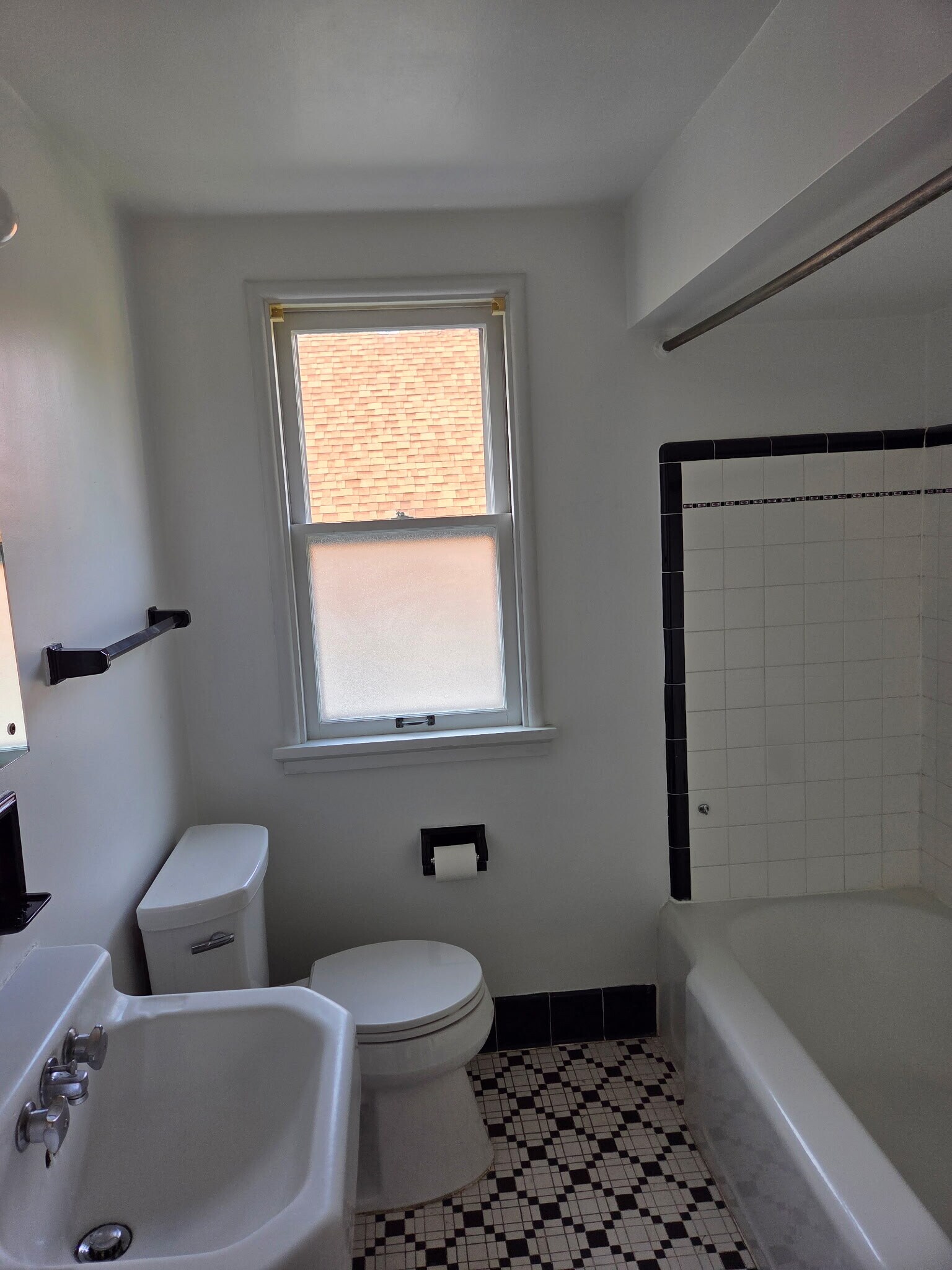 Bathroom - 3122 N 49th St