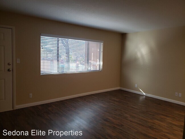 Building Photo - 120 E Cortez Dr