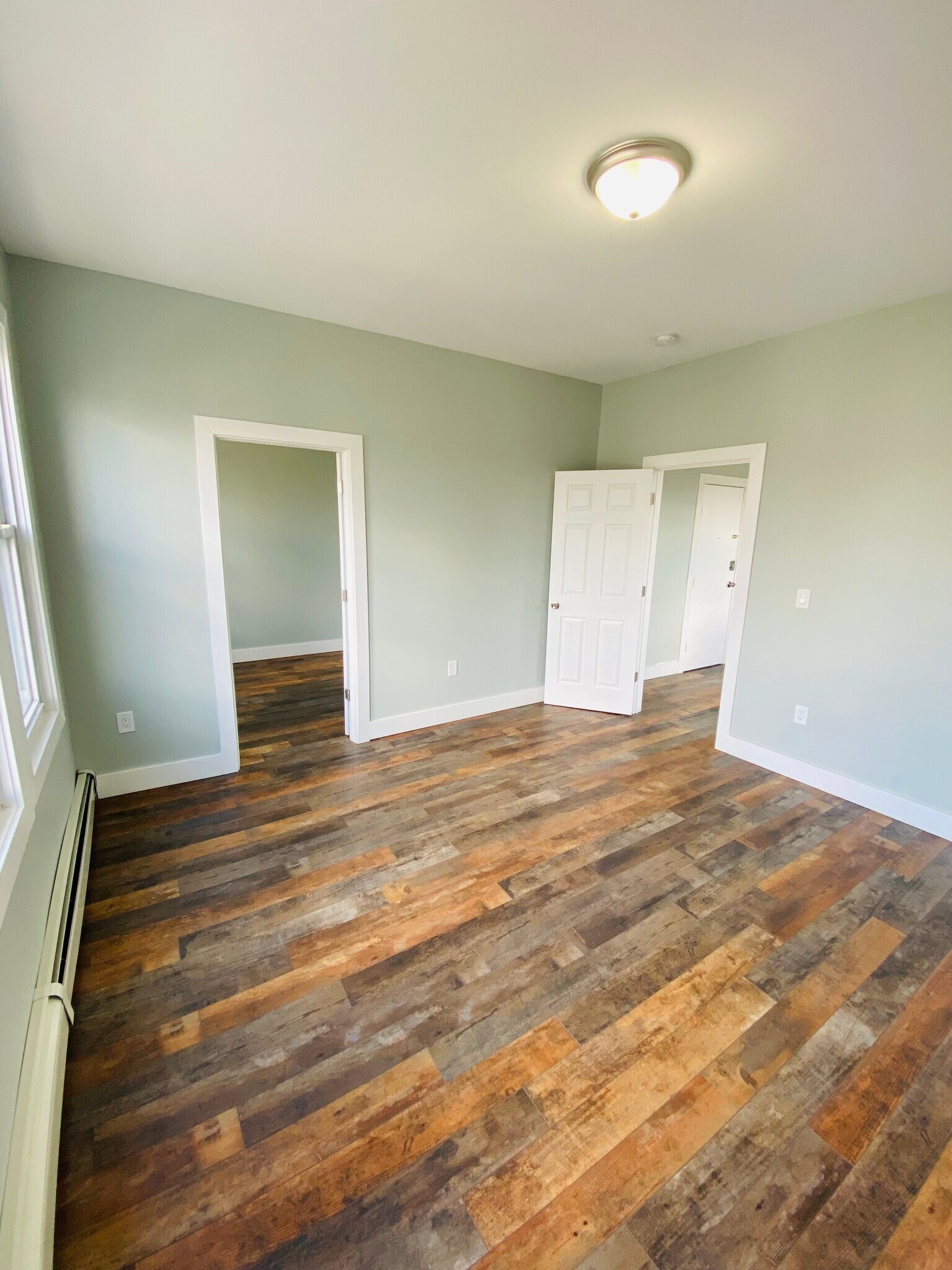 Building Photo - 534 S 20th St