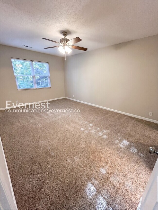 Building Photo - 3612 Mizell Rd