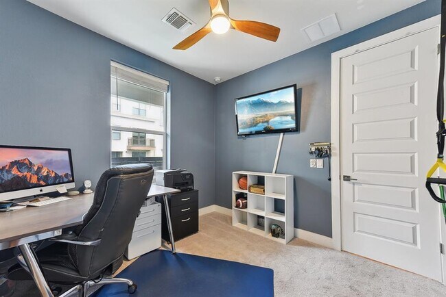 Building Photo - 4107 McKinley Fields Dr