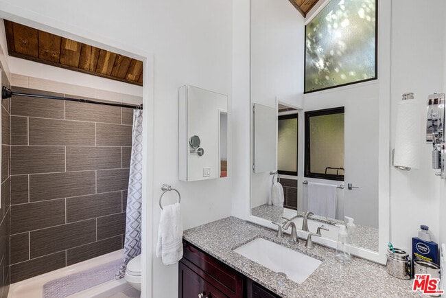 Building Photo - 29127 Triunfo Dr