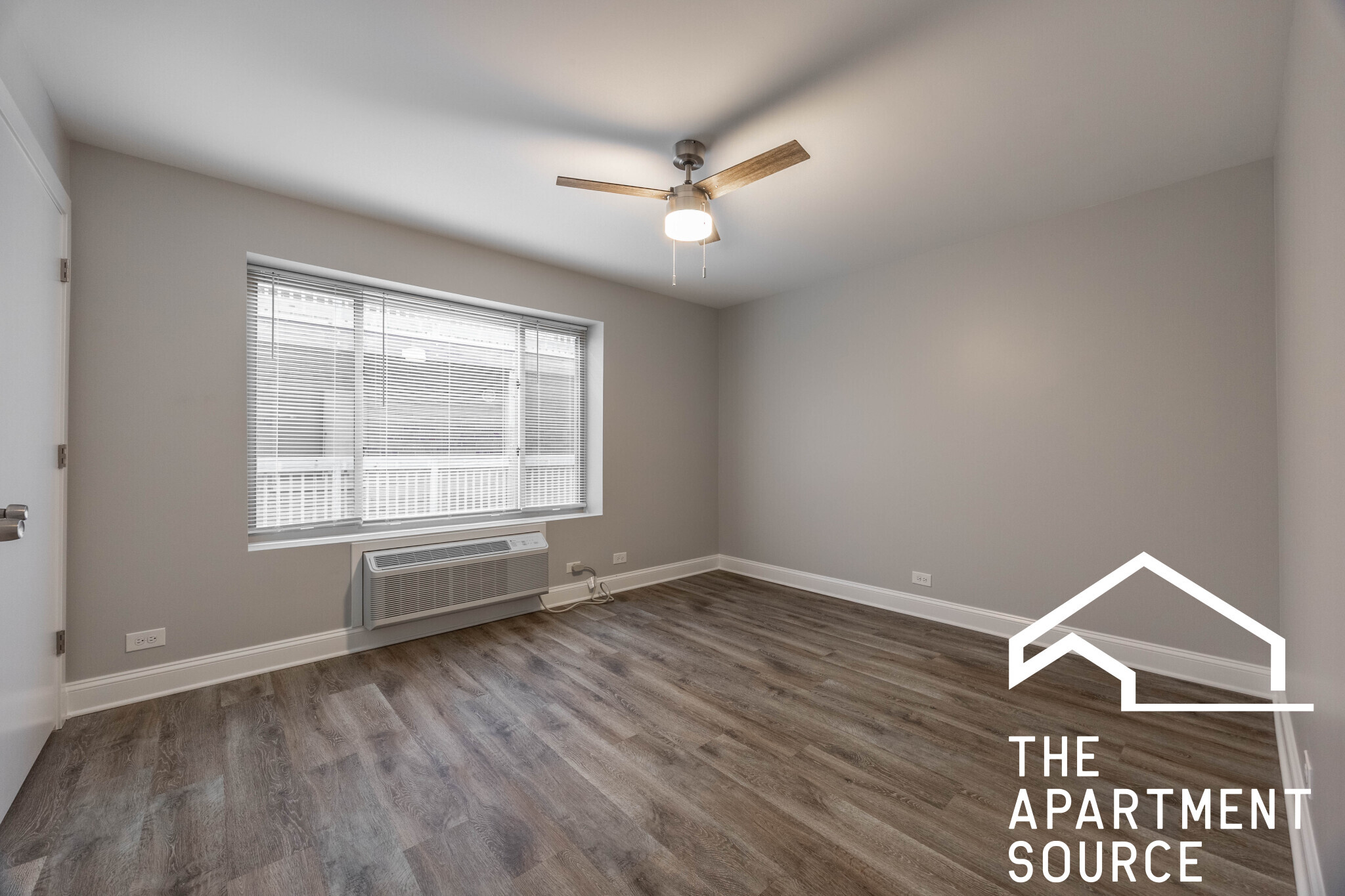 Building Photo - 745 W Gordon Ter